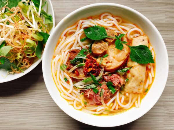 Struggling with what to cook on a busy weeknight? Try this super simple, quick and healthy soupy soba noodle recipe that ticks all the right boxes.